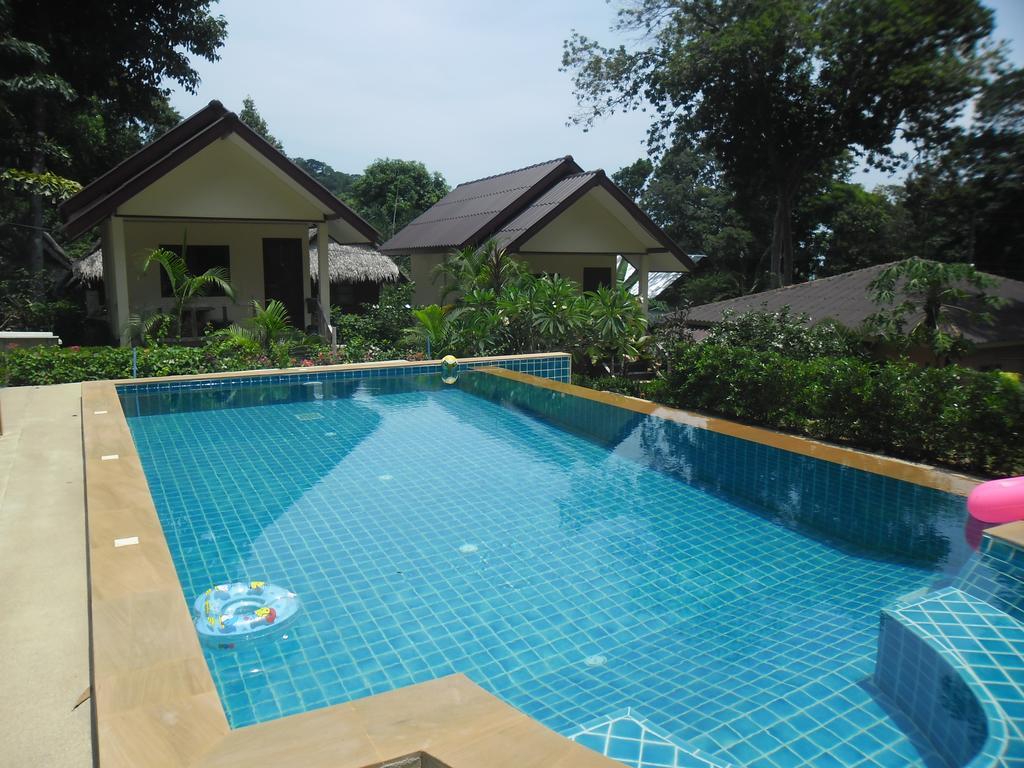 Baansanook Resort & Swimming Pool Koh Chang Exterior photo