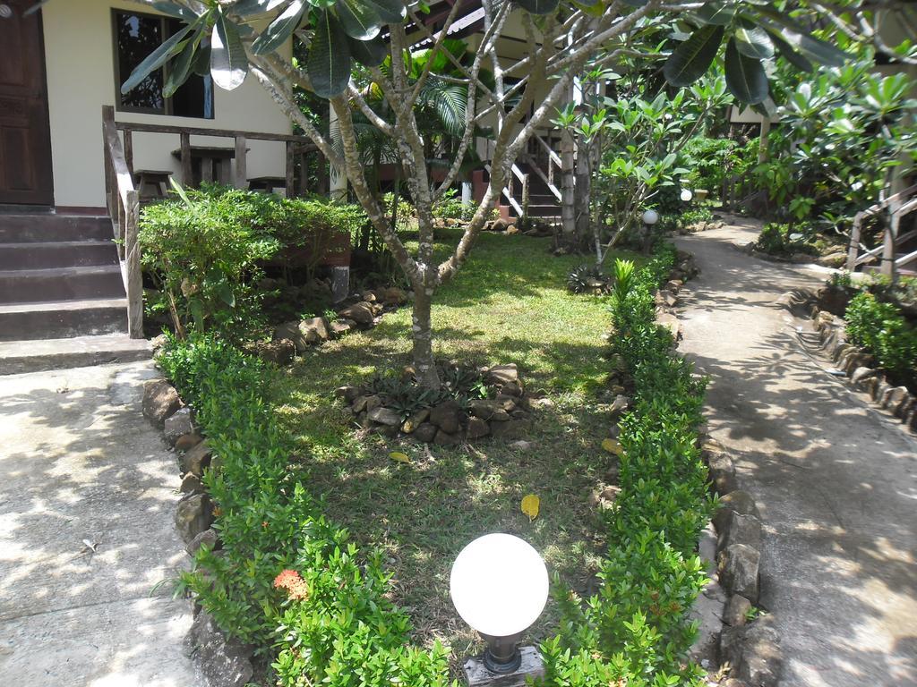 Baansanook Resort & Swimming Pool Koh Chang Exterior photo