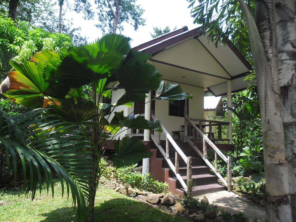 Baansanook Resort & Swimming Pool Koh Chang Exterior photo