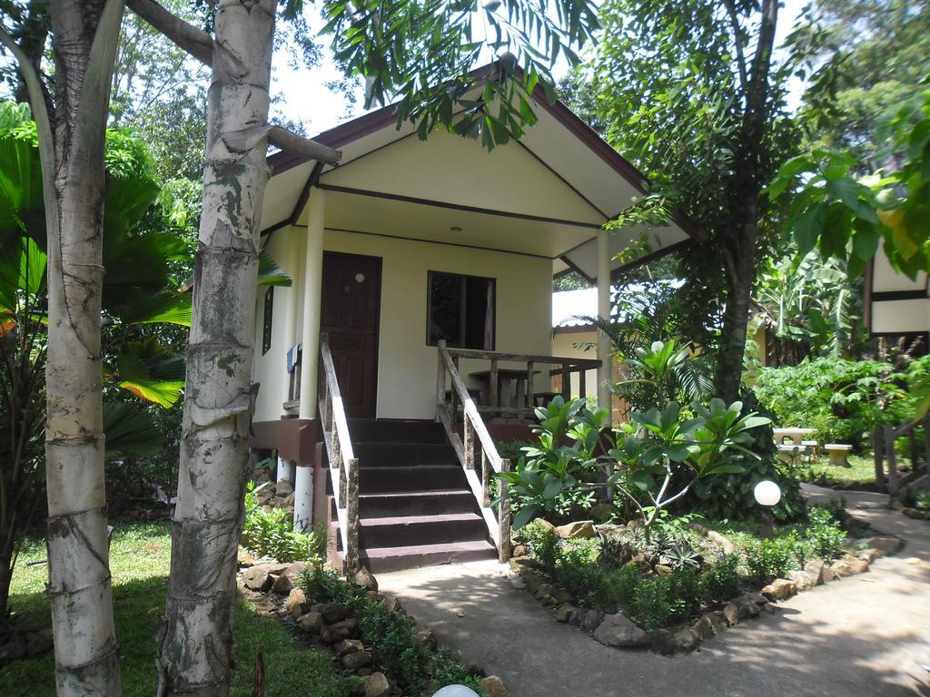 Baansanook Resort & Swimming Pool Koh Chang Exterior photo